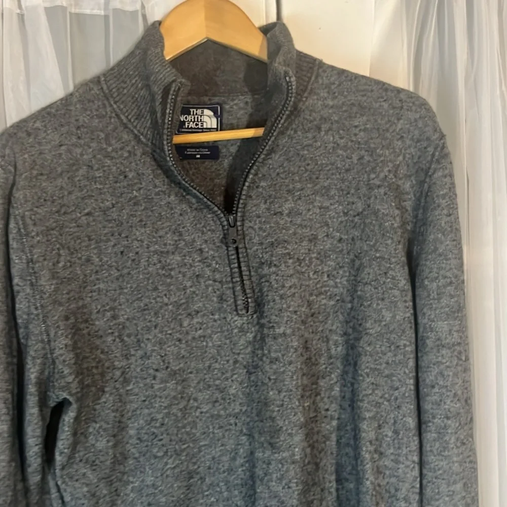 The North Face Men's Medium Gray 1/4 Zip Wool Blend Pullover Sweater EUC